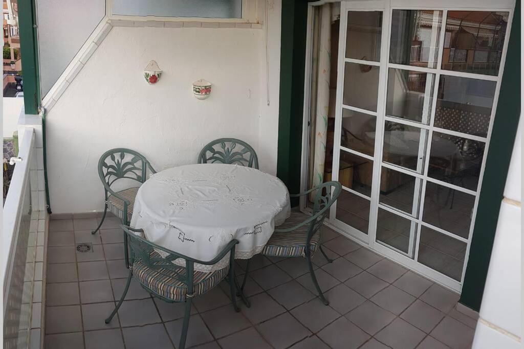 Private Apartment With Roof Terrace أرونا المظهر الخارجي الصورة