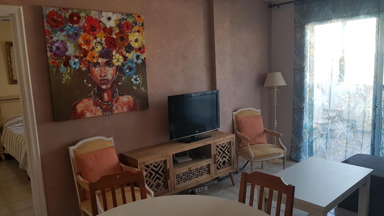 Private Apartment With Roof Terrace أرونا المظهر الخارجي الصورة