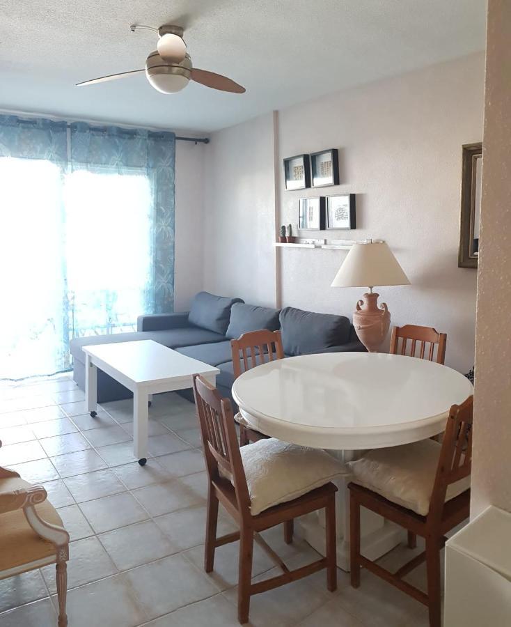 Private Apartment With Roof Terrace أرونا المظهر الخارجي الصورة