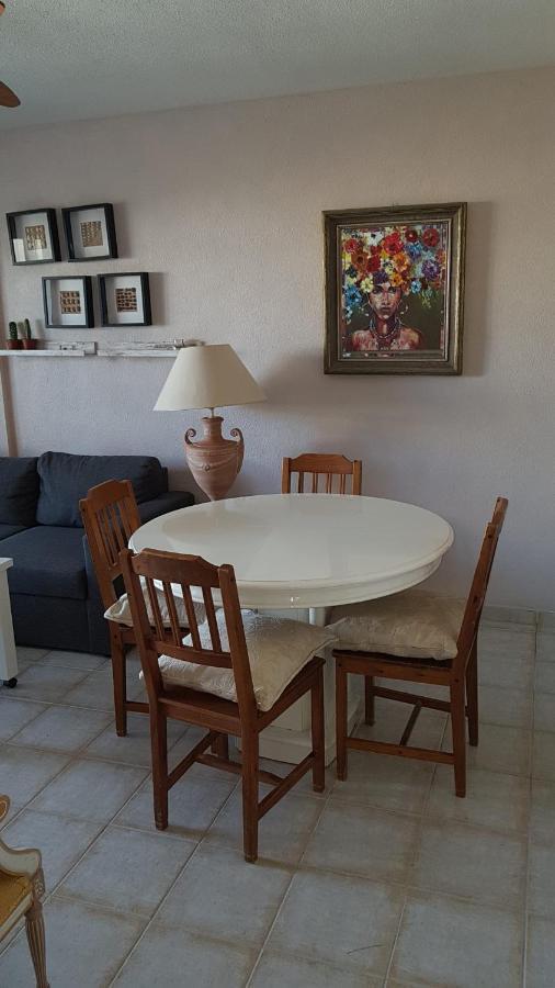 Private Apartment With Roof Terrace أرونا المظهر الخارجي الصورة