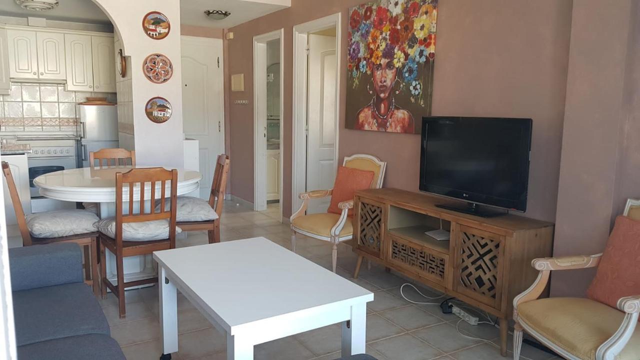 Private Apartment With Roof Terrace أرونا المظهر الخارجي الصورة