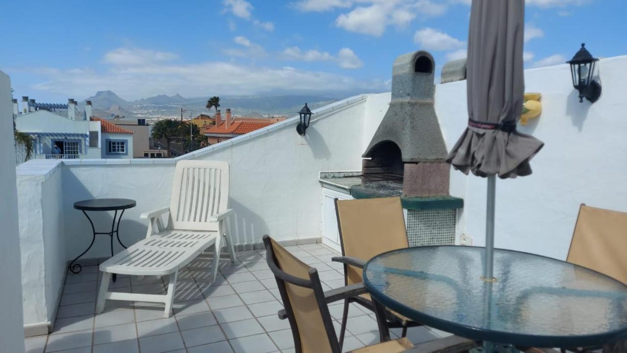 Private Apartment With Roof Terrace أرونا المظهر الخارجي الصورة